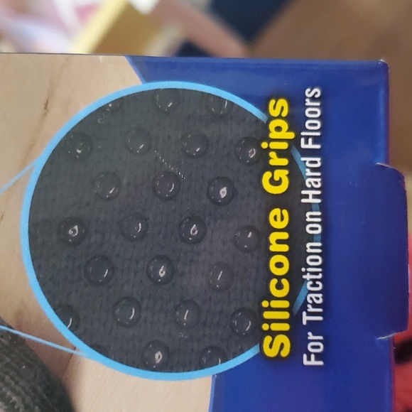 New Huggle Gray Slipper Fleece Cablelknit OSFA As Seen On TV - Picture 6 of 6